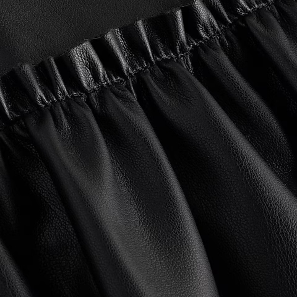 Express NWT Faux leather v neck dress 👗 - Picture 4 of 5